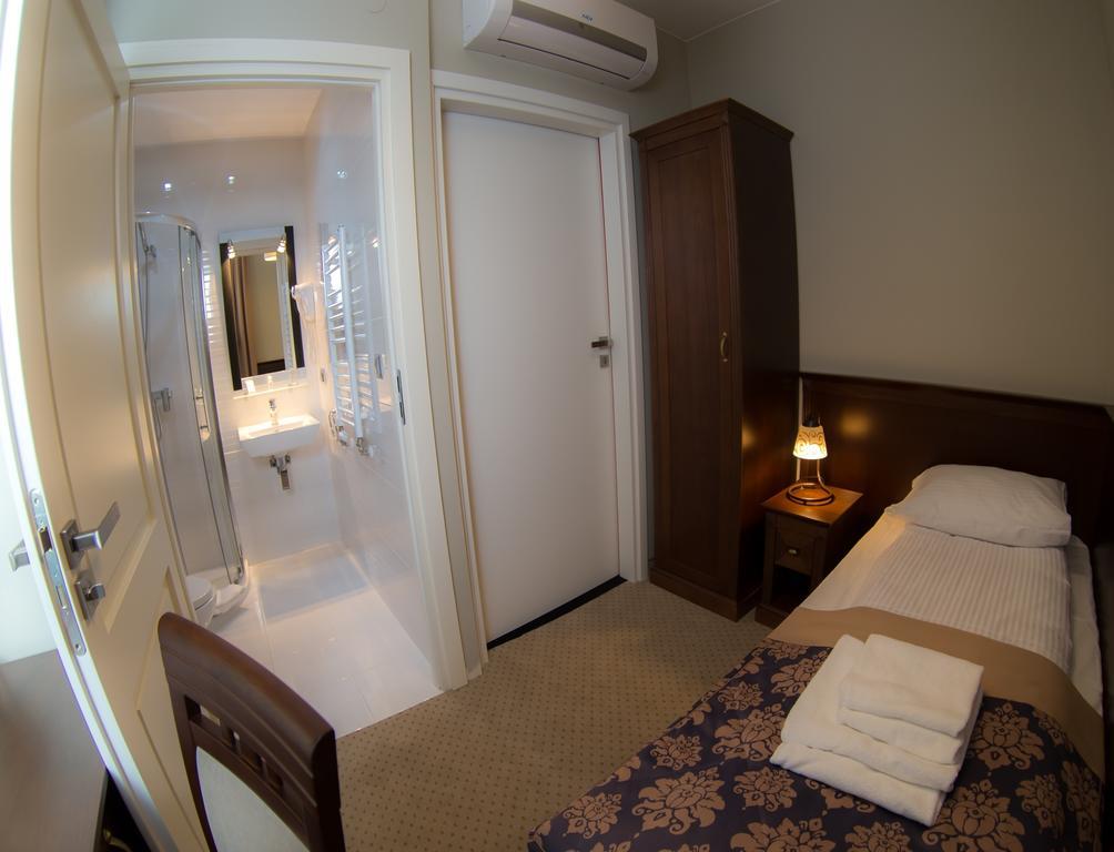 Hotel Imperial Residence Sandomierz Quarto foto